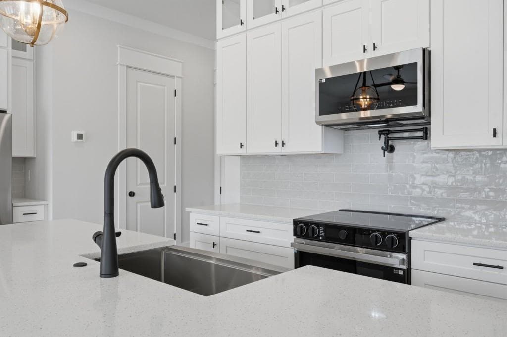3 bedroom, 3 bathroom, 1,870 sq ft townhouse for rent at 39 Peony Street, Braselton, GA 30517 for $2,695 a month — photo 7