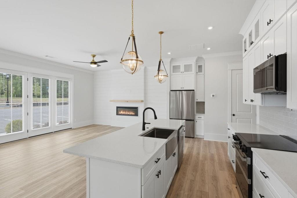 3 bedroom, 3 bathroom, 1,870 sq ft townhouse for rent at 39 Peony Street, Braselton, GA 30517 for $2,695 a month — photo 8