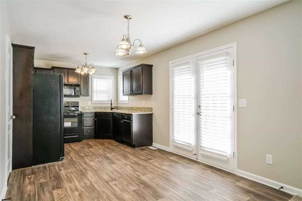 4 bedroom, 2 bathroom, 1,842 sq ft single family residence for sale at 9450 Pebble Creek Court, Villa Rica, GA 30180 — photo 7