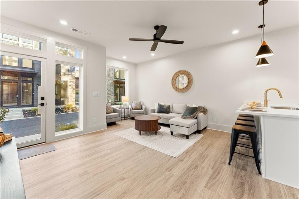 2 bedroom, 2 bathroom, 940 sq ft single family residence for sale at 510 Nightfire Court, Gainesville, GA 30501 — photo 9