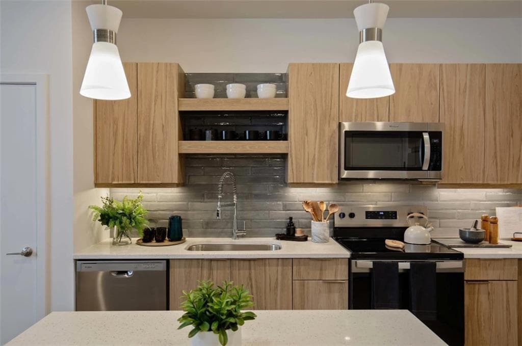 2 bedroom, 2 bathroom, 1,139 sq ft apartment for rent at 1950 Piedmont Circle 3072, Atlanta, GA 30324 for $2,449 a month — photo 2