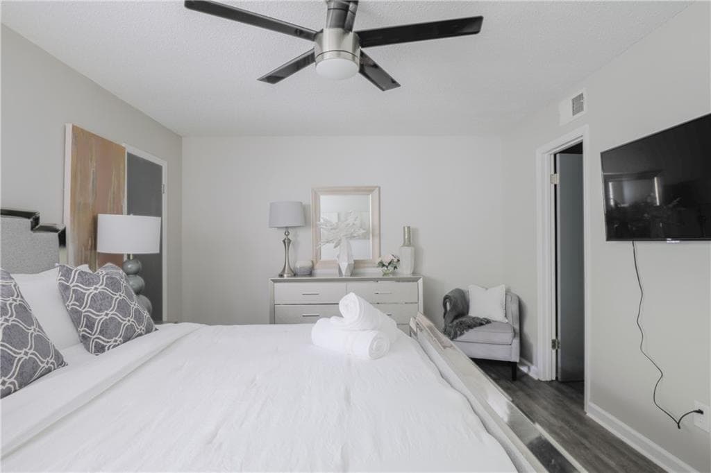 2 bedroom, 3 bathroom, 1,200 sq ft quadruplex for rent at 6463 Klinect Court, Peachtree Corners, GA 30092 for $1,850 a month — photo 10