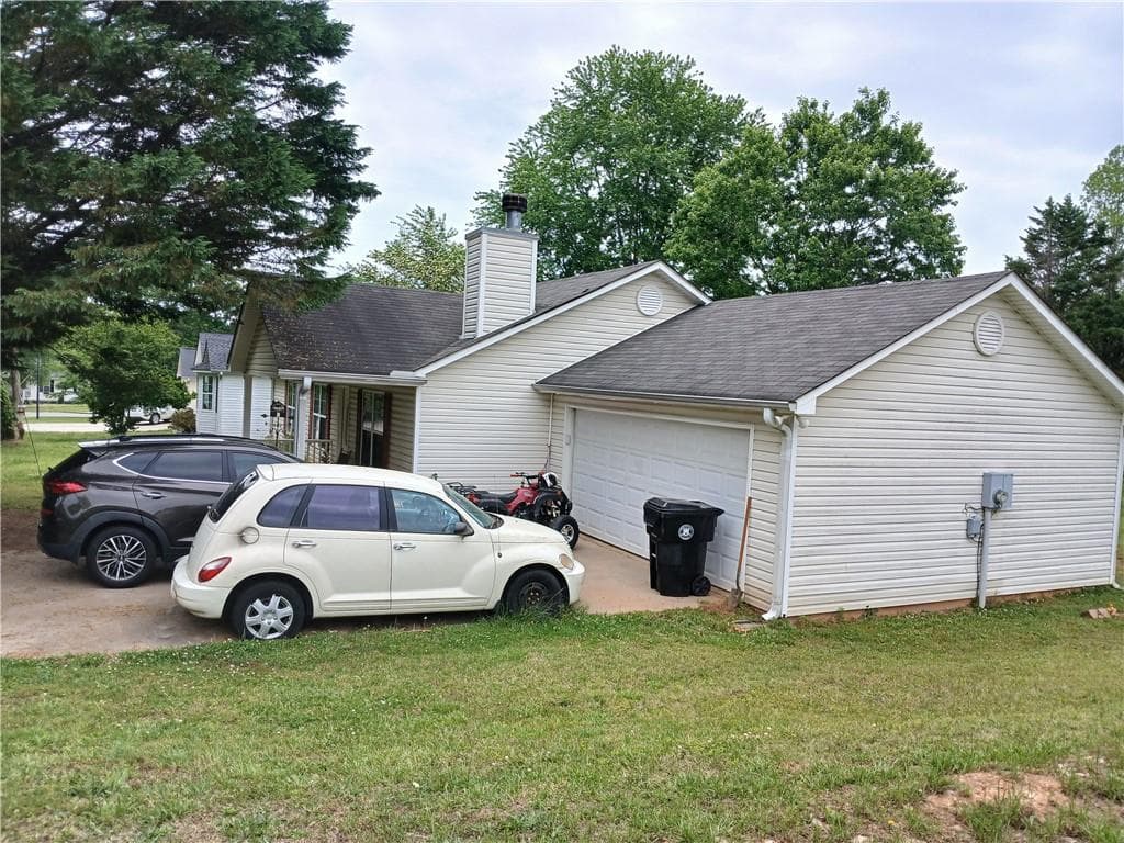 3 bedroom, 2 bathroom, 1,316 sq ft single family residence for sale at 60 Angela Lane, Dawsonville, GA 30534 — photo 1 of 8