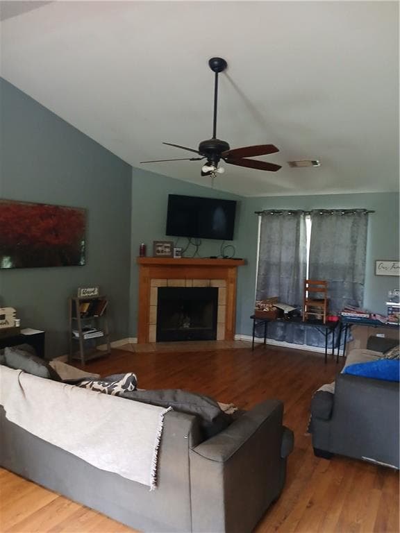 3 bedroom, 2 bathroom, 1,316 sq ft single family residence for sale at 60 Angela Lane, Dawsonville, GA 30534 — photo 3