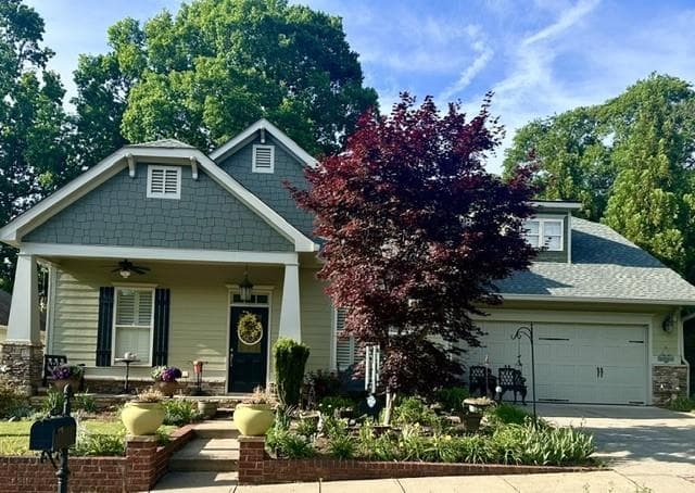 4 bedroom, 4 bathroom, 2,827 sq ft single family residence for sale at 104 Willow Overlook, Canton, GA 30115 — photo 1 of 27