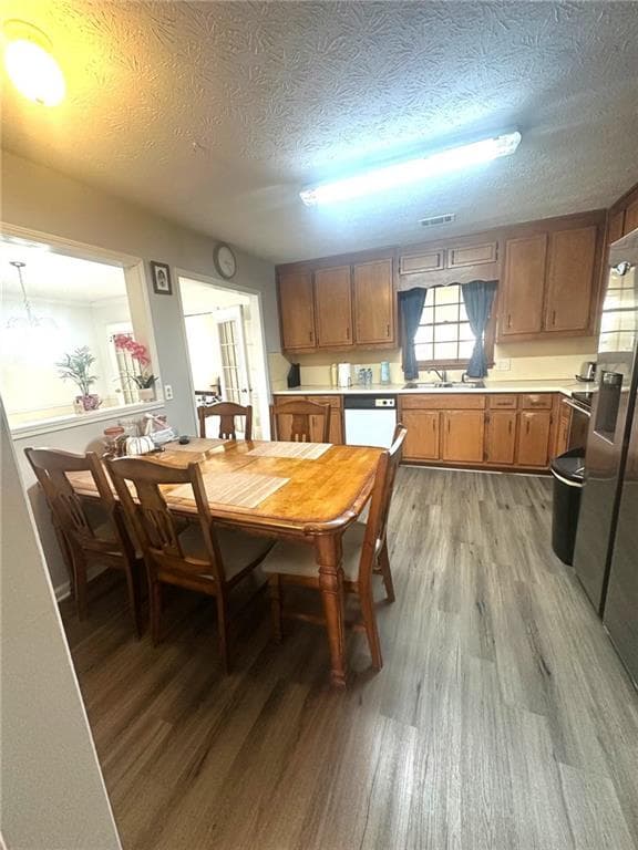 3 bedroom, 3 bathroom, 1,820 sq ft single family residence under contract at 309 Windsor Walk, Conyers, GA 30094 — photo 5