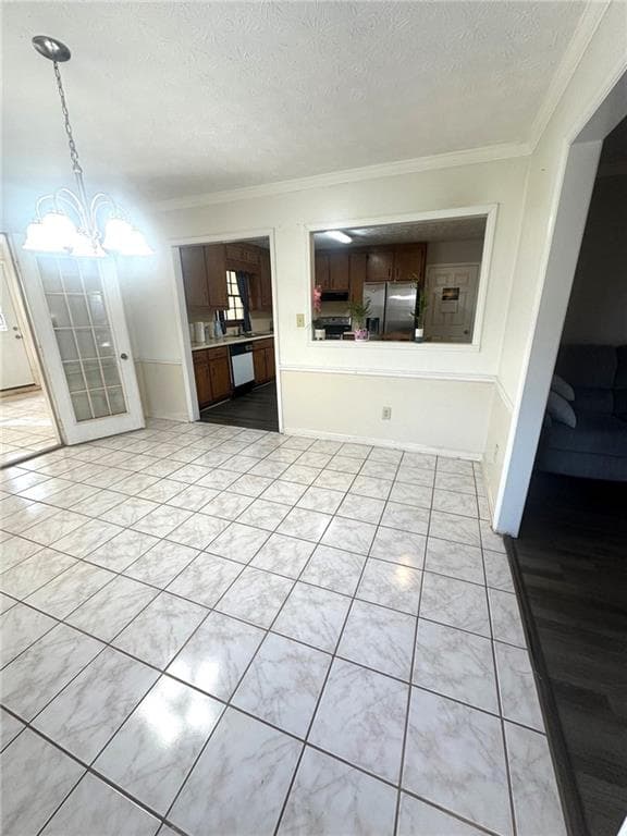3 bedroom, 3 bathroom, 1,820 sq ft single family residence under contract at 309 Windsor Walk, Conyers, GA 30094 — photo 7