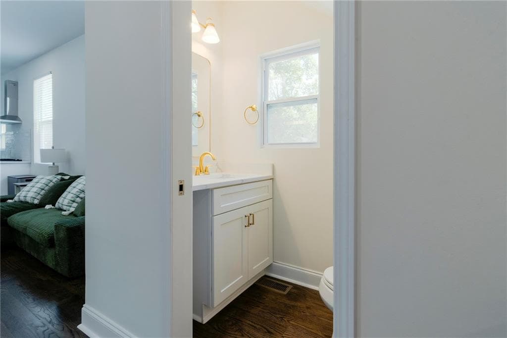 4 bedroom, 4 bathroom, 2,364 sq ft single family residence under contract at 443 Mary Street, Atlanta, GA 30310 — photo 5