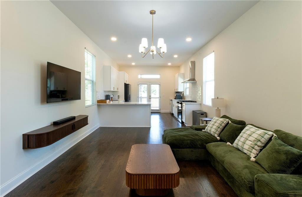 4 bedroom, 4 bathroom, 2,364 sq ft single family residence under contract at 443 Mary Street, Atlanta, GA 30310 — photo 6