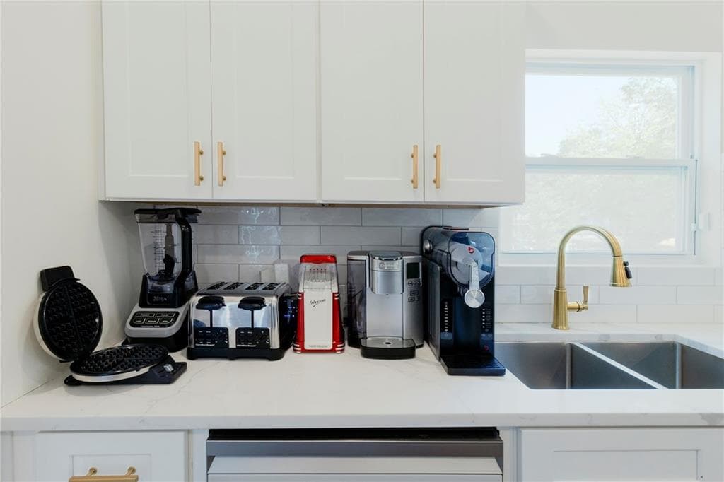 4 bedroom, 4 bathroom, 2,364 sq ft single family residence under contract at 443 Mary Street, Atlanta, GA 30310 — photo 10