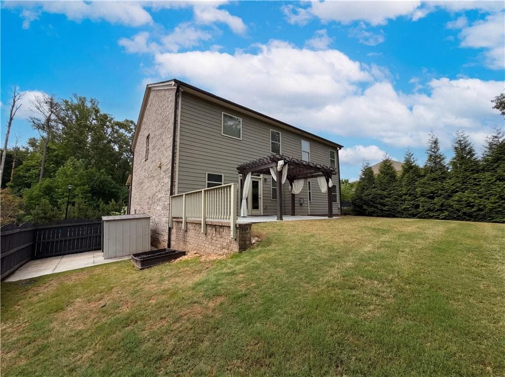 4 bedroom, 3 bathroom, 2,932 sq ft single family residence under contract at 1865 Beckham Street, Cumming, GA 30041 — photo 5