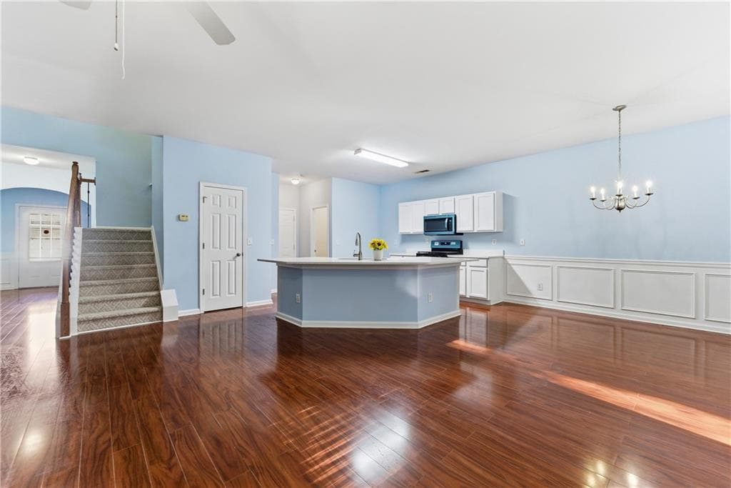 3 bedroom, 3 bathroom, 1,782 sq ft townhouse for sale at 3923 Snipes Court, Lilburn, GA 30047 — photo 7