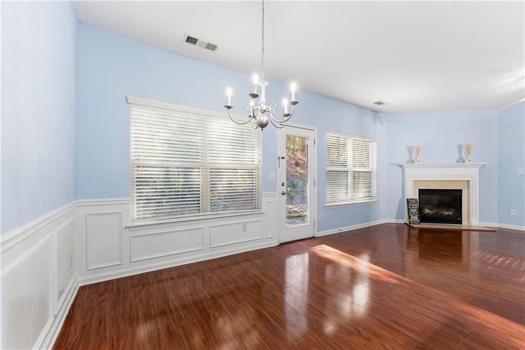 3 bedroom, 3 bathroom, 1,782 sq ft townhouse for sale at 3923 Snipes Court, Lilburn, GA 30047 — photo 9