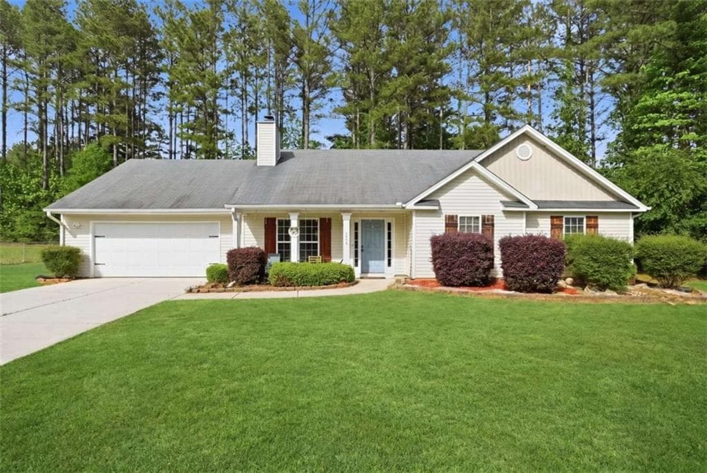 4 bedroom, 3 bathroom, 2,174 sq ft single family residence for sale at 1554 Montana Court, Winder, GA 30680 — photo 1 of 31