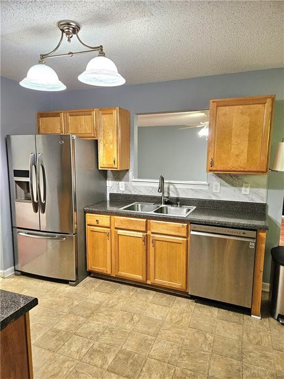 4 bedroom, 3 bathroom, 2,024 sq ft single family residence for sale at 6978 Foxmoor Way, Douglasville, GA 30134 — photo 6