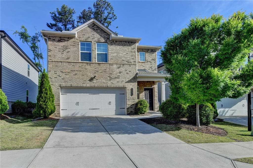 4 bedroom, 3 bathroom, 1,841 sq ft single family residence for sale at 4797 Waxwing Street, Hoschton, GA 30548 — photo 2