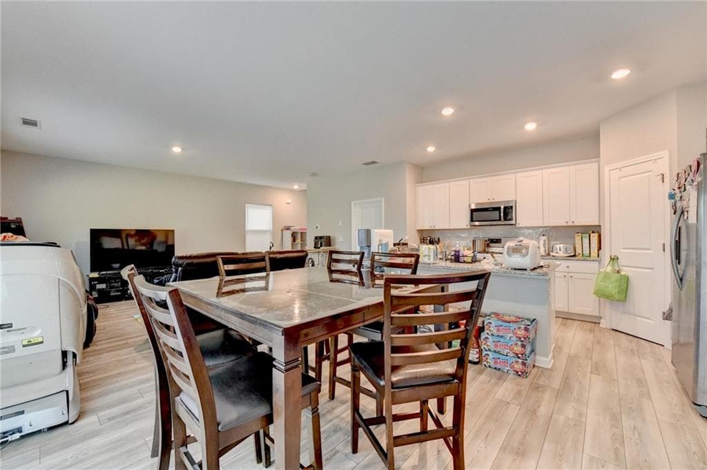 4 bedroom, 3 bathroom, 1,841 sq ft single family residence for sale at 4797 Waxwing Street, Hoschton, GA 30548 — photo 9