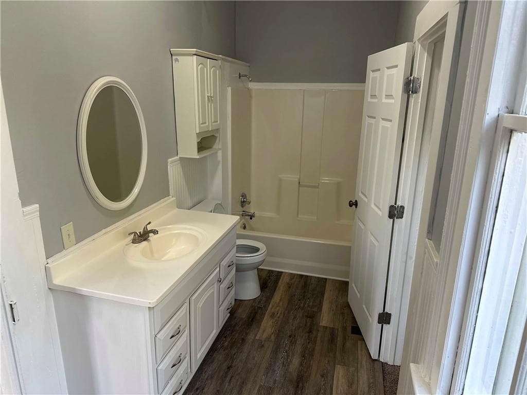 3 bedroom, 1 bathroom, 1,410 sq ft single family residence under contract at 1007 Peek Street, Conyers, GA 30012 — photo 10