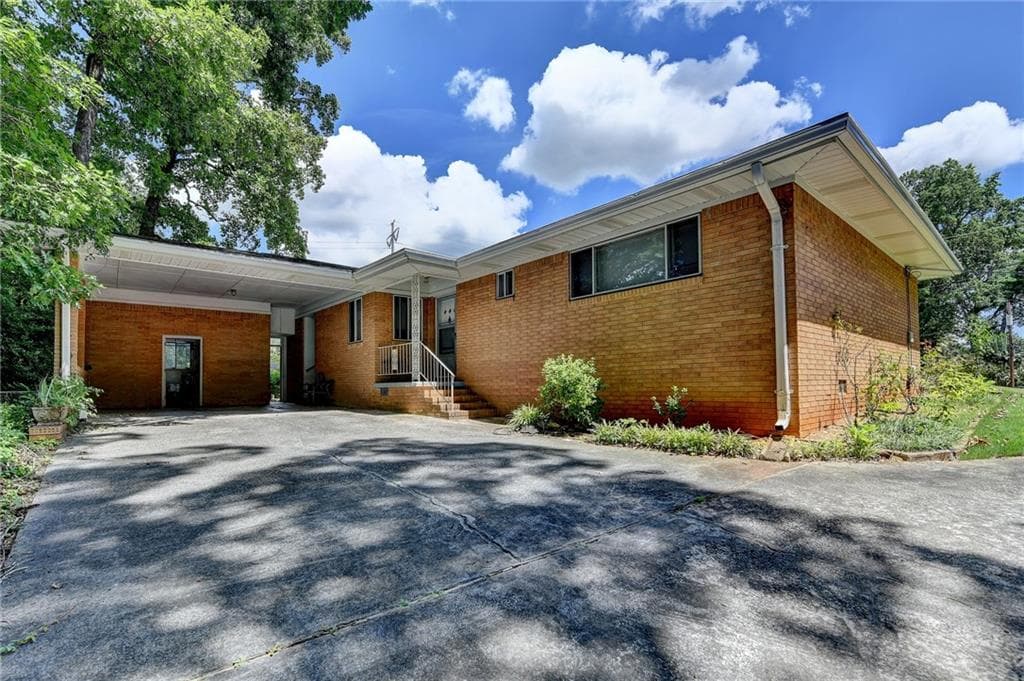 4 bedroom, 2 bathroom, 1,598 sq ft single family residence for sale at 2826 Marlin Drive, Atlanta, GA 30341 — photo 1 of 64