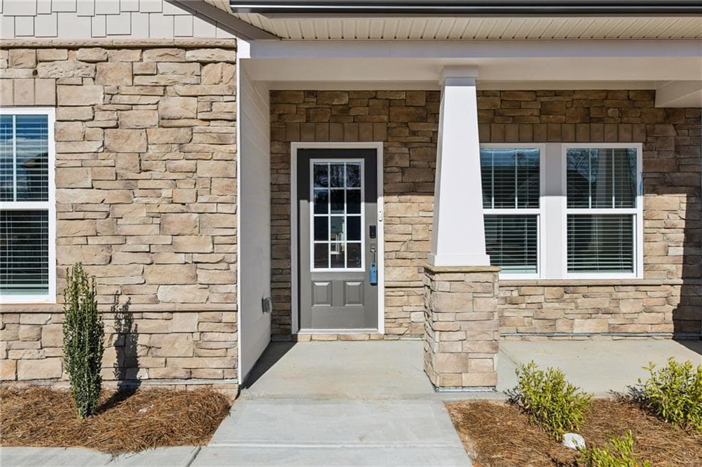 4 bedroom, 3 bathroom, 2,950 sq ft single family residence under contract at 1290 Whitman Circle, Monroe, GA 30656 — photo 4