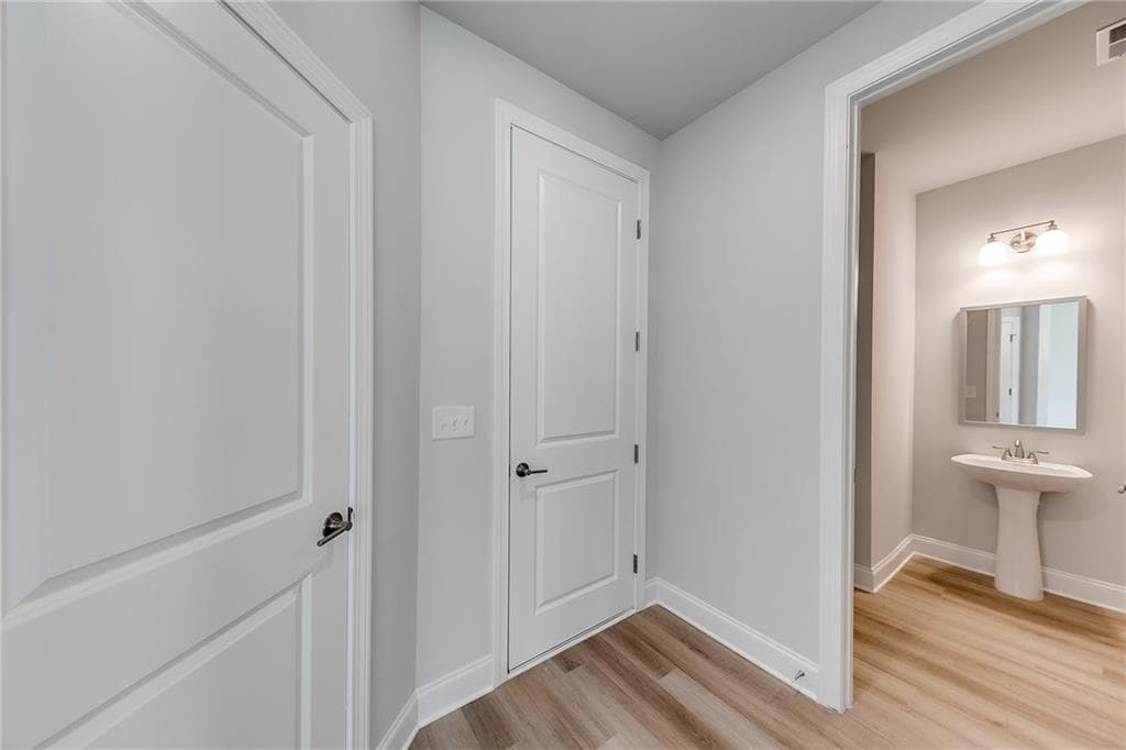 5 bedroom, 4 bathroom, 2,608 sq ft single family residence under contract at 178 Classic Overlook Lot 24A, Homer, GA 30547 — photo 6