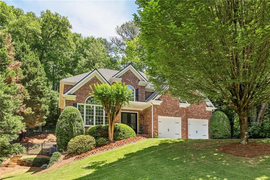 5 bedroom, 4 bathroom, 5,308 sq ft single family residence under contract at 11 Wieuca Trace, Atlanta, GA 30342