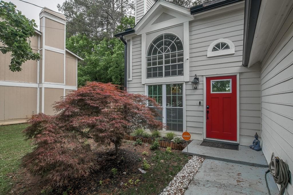 4 bedroom, 2 bathroom, 1,776 sq ft single family residence for sale at 2005 Downs Place, Lithonia, GA 30058 — photo 3