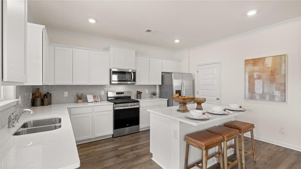 4 bedroom, 4 bathroom, 2,816 sq ft single family residence under contract at 53 Weymouth Drive, Locust Grove, GA 30248 — photo 5