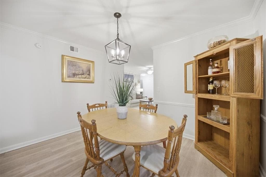 2 bedroom, 2 bathroom, 1,273 sq ft condominium for sale at 32 Arpege Way 32, Atlanta, GA 30327 — photo 5