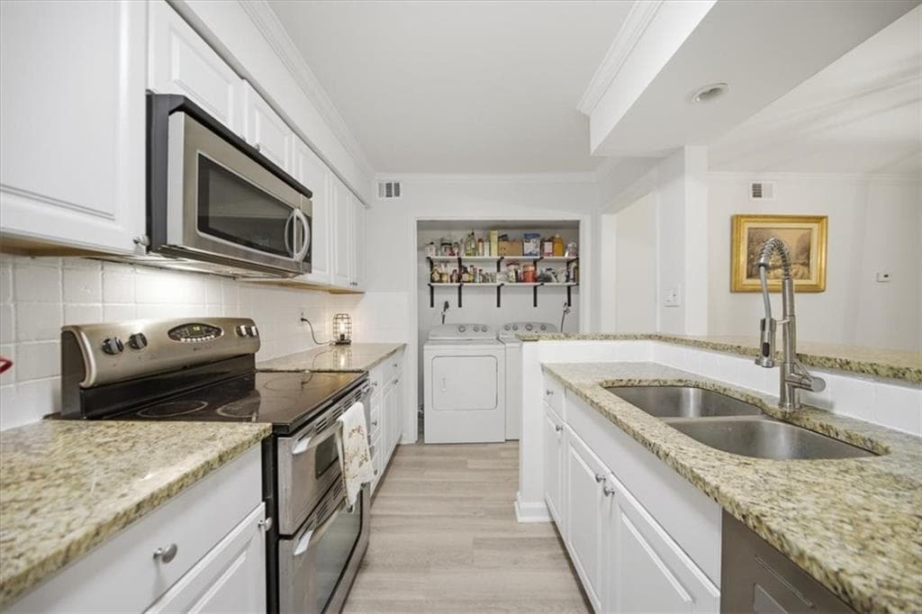2 bedroom, 2 bathroom, 1,273 sq ft condominium for sale at 32 Arpege Way 32, Atlanta, GA 30327 — photo 7