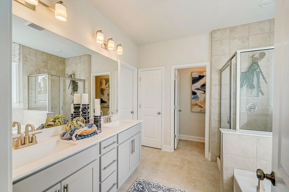 5 bedroom, 4 bathroom, 3,067 sq ft single family residence for sale at 655 Nichols Farm Circle, Dacula, GA 30019 — photo 4