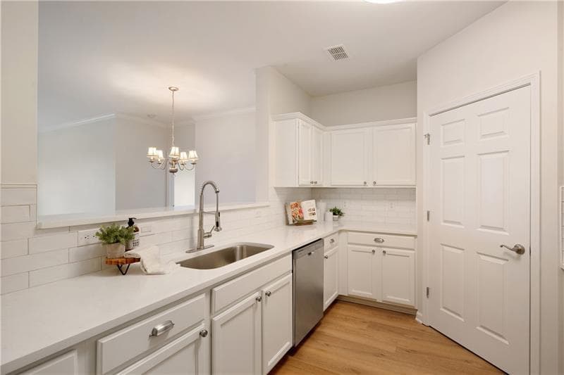 2 bedroom, 2 bathroom, 1,209 sq ft condominium for sale at 1955 Nocturne Drive 3204, Alpharetta, GA 30009 — photo 4