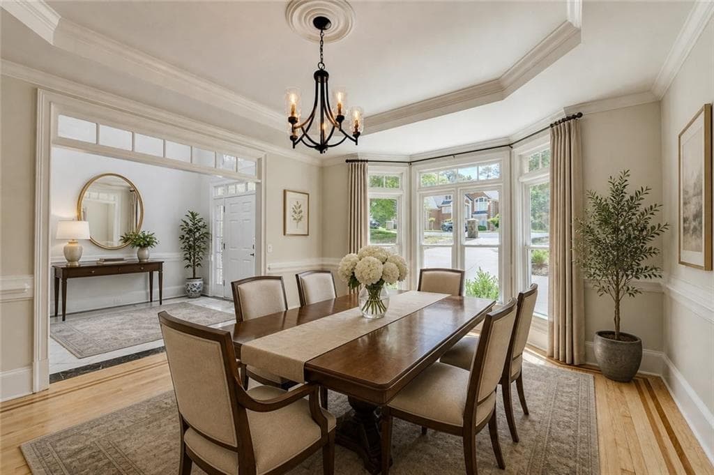 4 bedroom, 6 bathroom, 6,280 sq ft single family residence for sale at 545 Slane Trace, Roswell, GA 30076 — photo 6