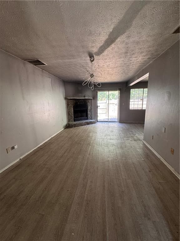 3 bedroom, 3 bathroom, 1,466 sq ft townhouse for sale at 1602 Pine Tree Trail, Atlanta, GA 30349 — photo 4