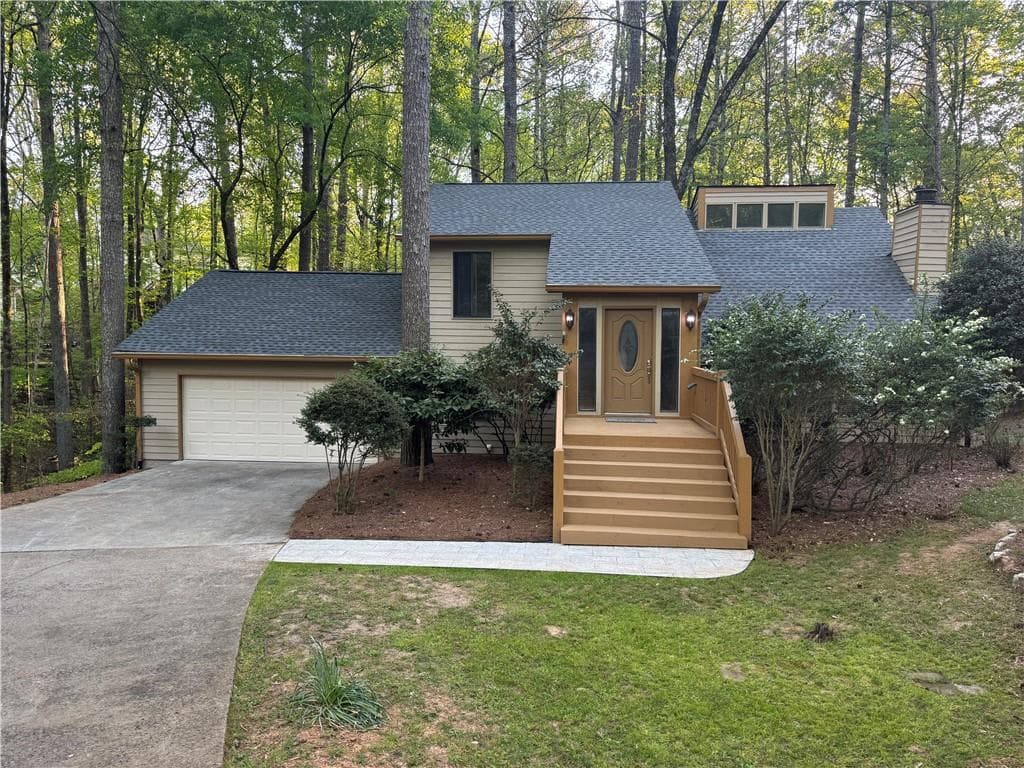 680 Branch Valley Court, Roswell, GA 30076 — most recent listing photo