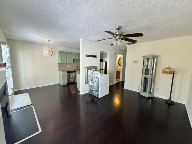2 bedroom, 3 bathroom, 1,216 sq ft townhouse for sale at 6730 Gallant Court 30, Mableton, GA 30126 — photo 5