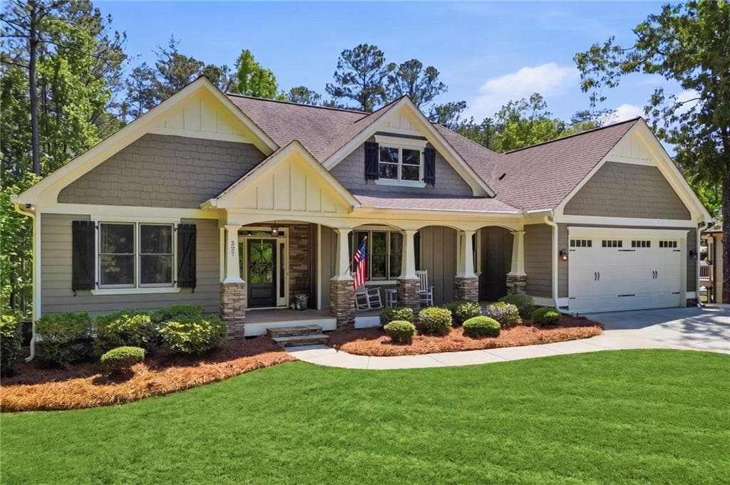 5 bedroom, 3 bathroom, 3,891 sq ft single family residence under contract at 227 Wilshire Terrace, Canton, GA 30114 — photo 2