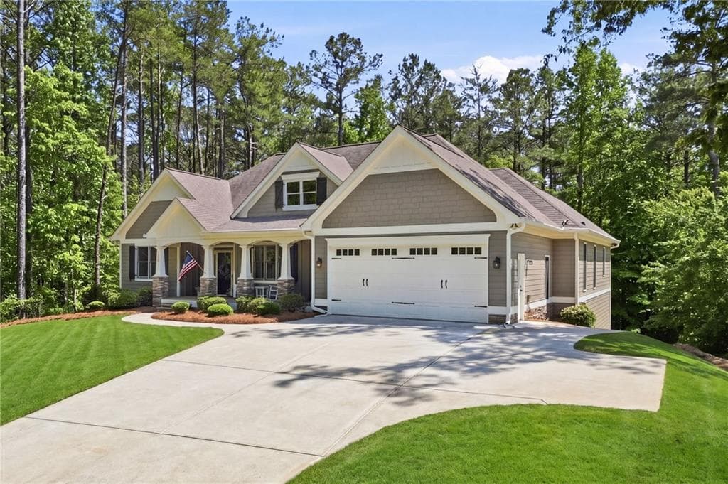 5 bedroom, 3 bathroom, 3,891 sq ft single family residence under contract at 227 Wilshire Terrace, Canton, GA 30114 — photo 3
