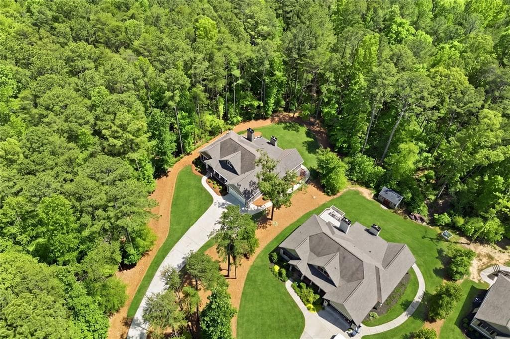 5 bedroom, 3 bathroom, 3,891 sq ft single family residence under contract at 227 Wilshire Terrace, Canton, GA 30114 — photo 7