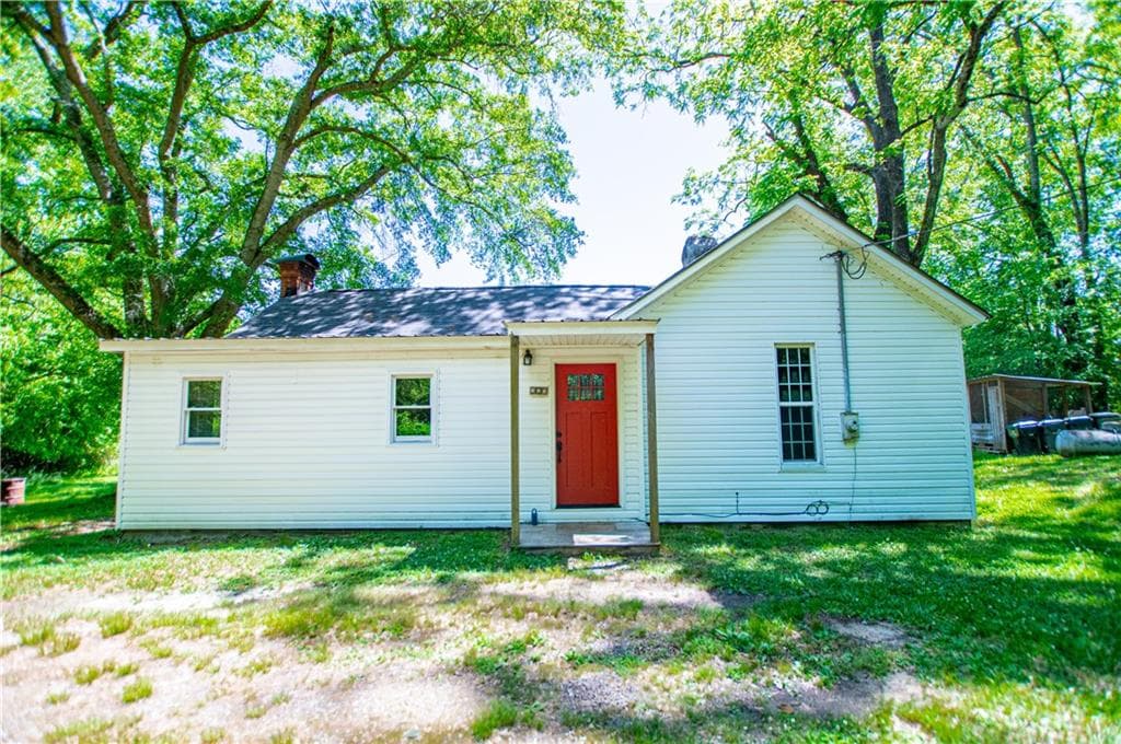 3 bedroom, 2 bathroom, 1,512 sq ft single family residence sold at 857 Jones Mill Road, Whitesburg, GA 30185
