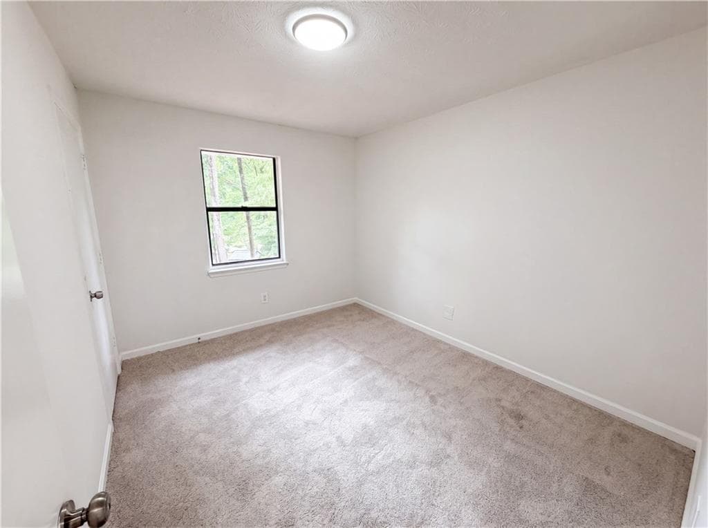 2 bedroom, 3 bathroom, 2,049 sq ft townhouse under contract at 6369 Redan Square, Lithonia, GA 30058 — photo 9