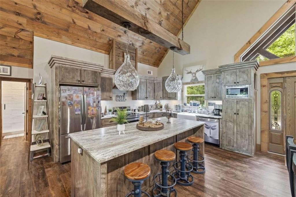 3 bedroom, 2 bathroom, 1,768 sq ft single family residence for sale at 137 Thornwood Lane, Ellijay, GA 30540 — photo 9