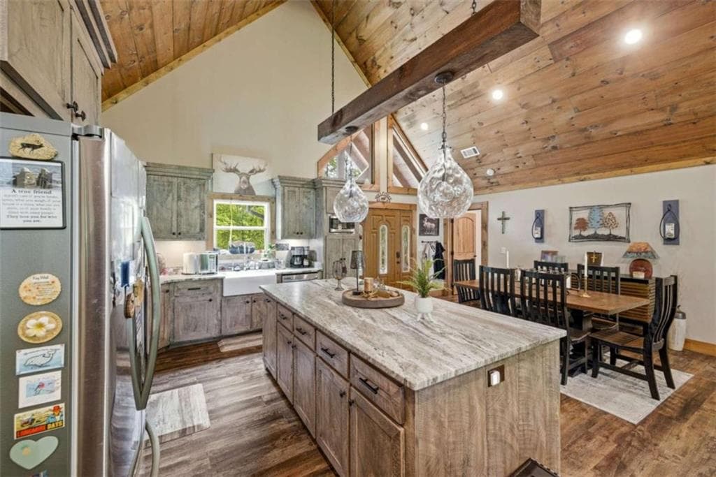 3 bedroom, 2 bathroom, 1,768 sq ft single family residence for sale at 137 Thornwood Lane, Ellijay, GA 30540 — photo 10