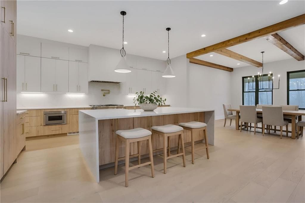 4 bedroom, 5 bathroom, 8,893 sq ft single family residence under contract at 15792 Thompson Road, Milton, GA 30004 — photo 5