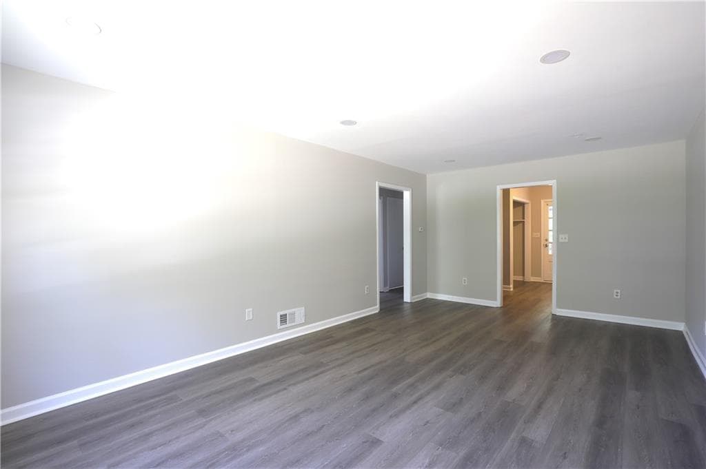 2 bedroom, 2 bathroom, 1,134 sq ft duplex for rent at 4732 Valley Dale Drive, Lilburn, GA 30047 for $1,500 a month — photo 2