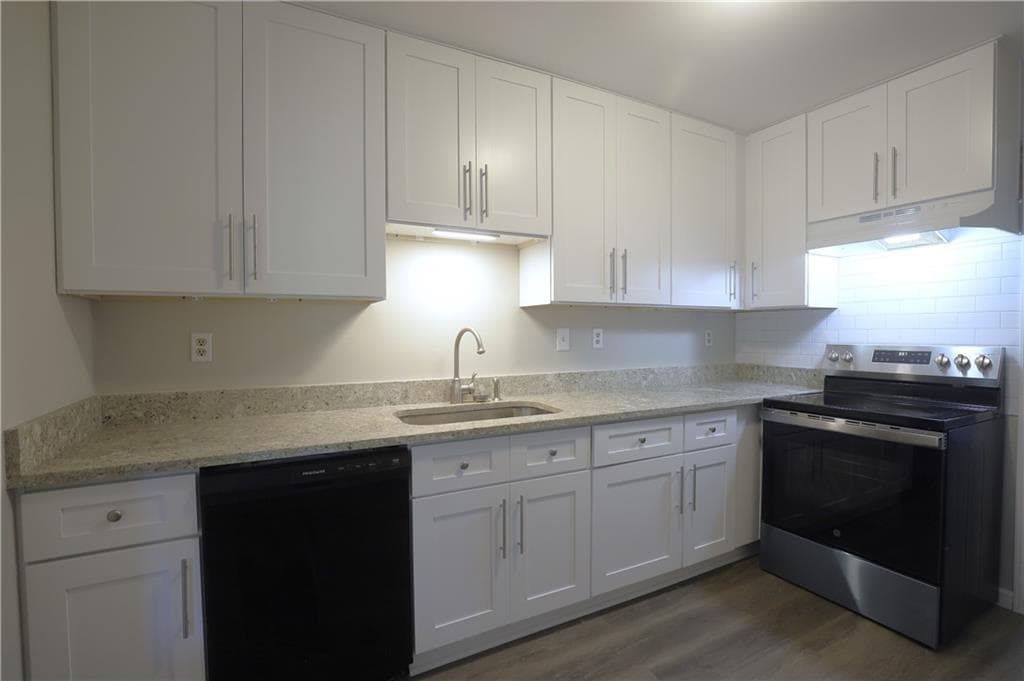 2 bedroom, 2 bathroom, 1,134 sq ft duplex for rent at 4732 Valley Dale Drive, Lilburn, GA 30047 for $1,500 a month — photo 5