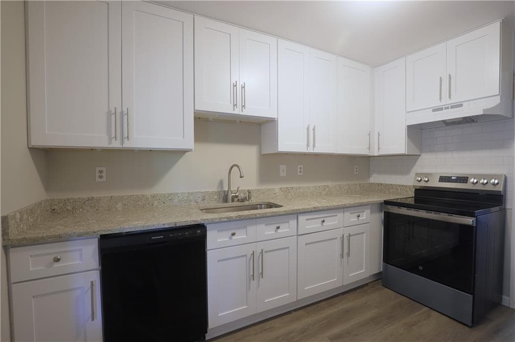 2 bedroom, 2 bathroom, 1,134 sq ft duplex for rent at 4732 Valley Dale Drive, Lilburn, GA 30047 for $1,500 a month — photo 6