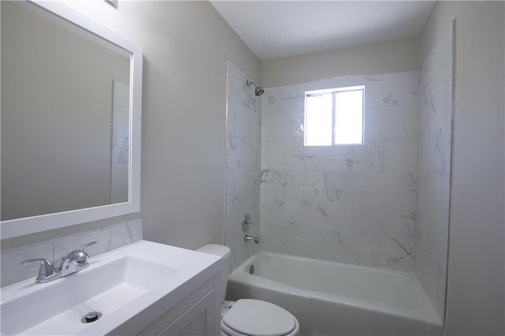 2 bedroom, 2 bathroom, 1,134 sq ft duplex for rent at 4732 Valley Dale Drive, Lilburn, GA 30047 for $1,500 a month — photo 8