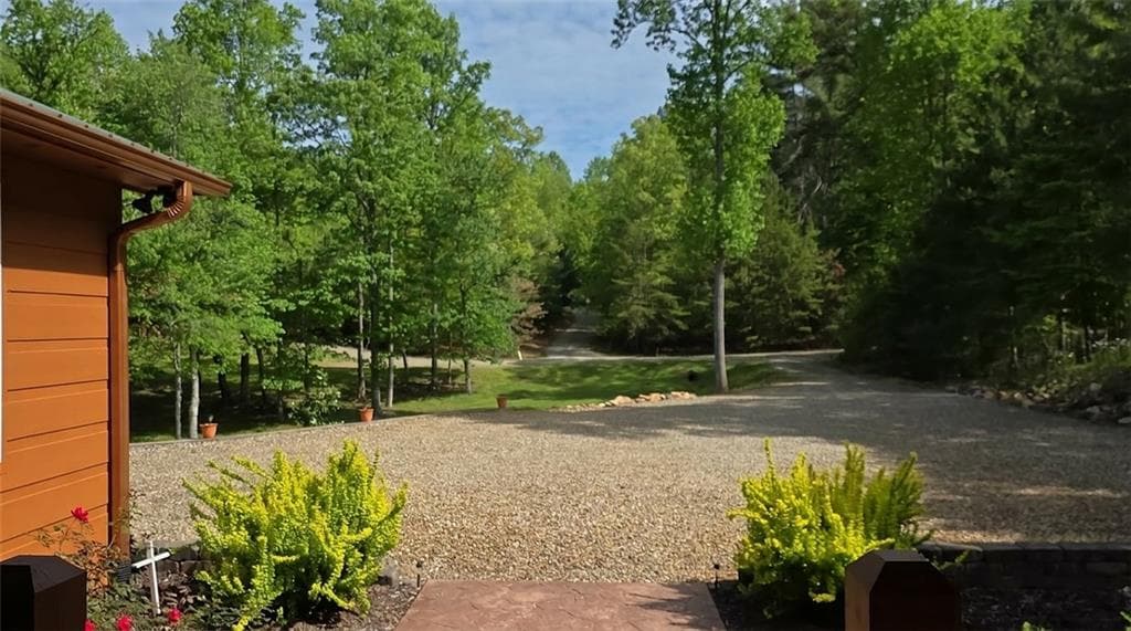 3 bedroom, 2 bathroom, 1,800 sq ft single family residence for sale at 143 Morning Star, Blairsville, GA 30512 — photo 3