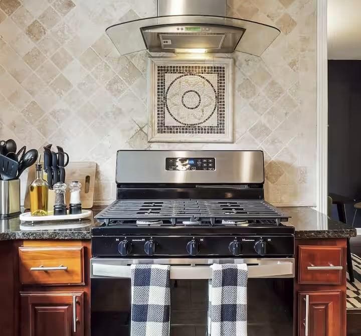 3 bedroom, 3 bathroom, 2,187 sq ft single family residence for rent at 230 Chaffin Ridge Trace, Roswell, GA 30075 for $3,250 a month — photo 5